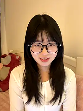 Ella-A9 online show from 12.04.25