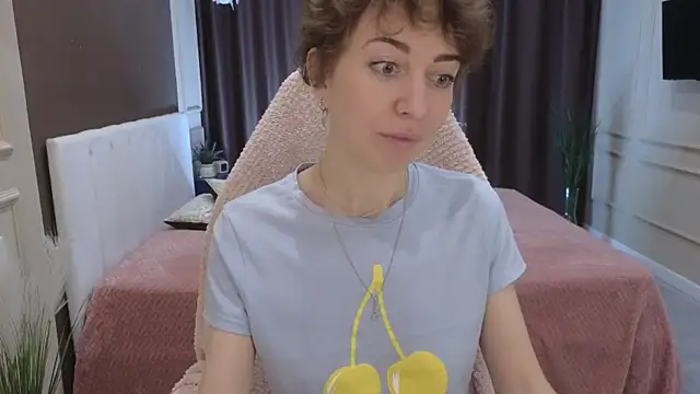 daniellia  online show from 10.06.25