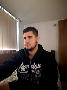 Snapshot of ryan_evanss chatting on 09.30.25 ryan evanss online show from 09.30.25