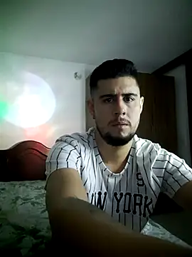 Snapshot of ryan_evanss chatting on 10.09.25 ryan evanss online show from 10.09.25