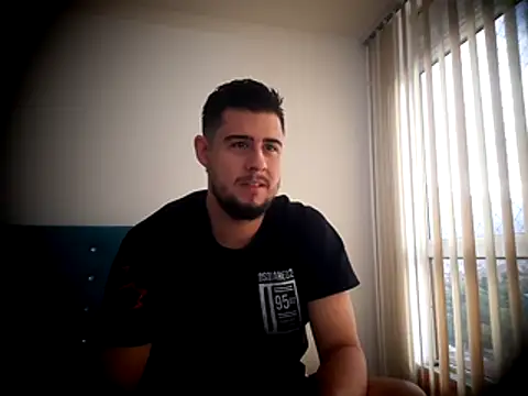 Snapshot of ryan_evanss chatting on 10.26.25 ryan evanss online show from 10.26.25