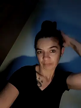 alinaalinutzq online show from 11.01.25