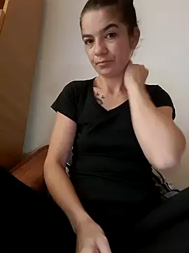 alinaalinutzq online show from 11.02.25