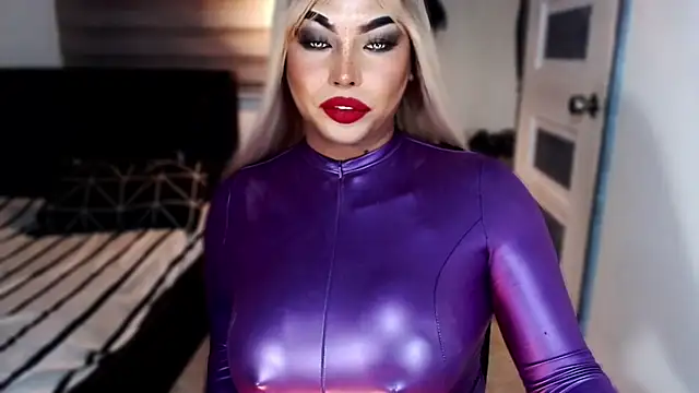 xTrixieMae online show from 01.11.26