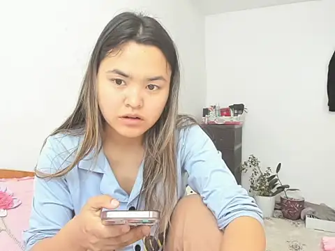 Snapshot of saika_blush chatting on 04.29.26 saika blush online show from 04.29.26