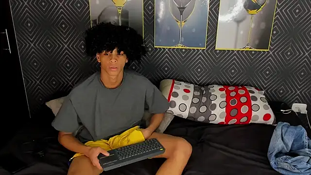 Violet Dream2 online show from 02.25.26