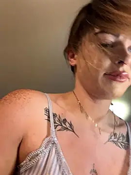 Snapshot of PiperPassionX chatting on 10.21.25 PiperPassionX online show from 10.21.25