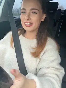 Snapshot of PiperPassionX chatting on 10.27.25 PiperPassionX online show from 10.27.25