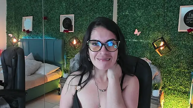 Snapshot of Linagh_ chatting on 02.02.26 Linagh online show from 02.02.26