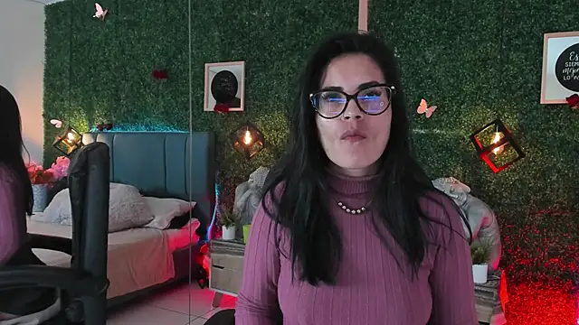 Snapshot of Linagh_ chatting on 02.05.26 Linagh online show from 02.05.26