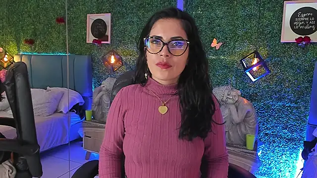 Snapshot of Linagh_ chatting on 02.19.26 Linagh online show from 02.19.26