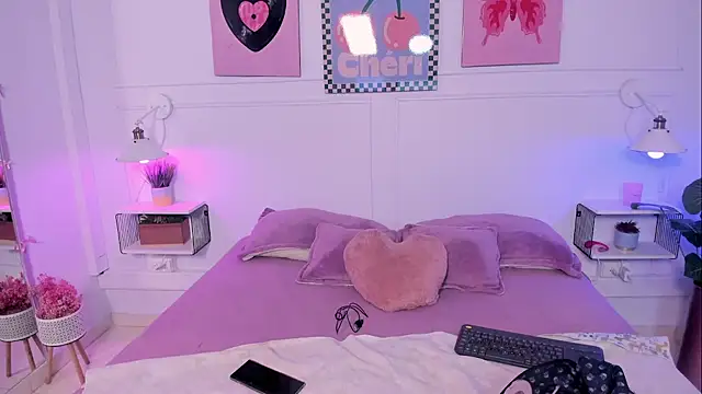 Zoe Lynch  online show from 12.03.25