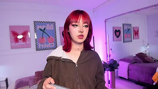 Zoe Lynch  online show from 01.08.26