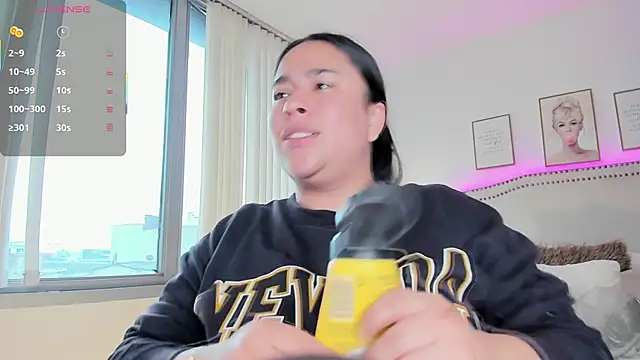 Zoey thompson online show from 03.05.26