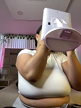 Zoey thompson online show from 04.13.26