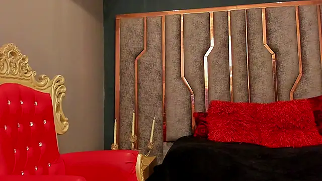 SienaFacchini online show from 10.19.25