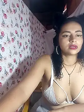 Snapshot of Anabelhotxx16 chatting on 09.08.25 Anabelhotxx16 online show from 09.08.25