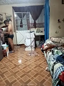 Snapshot of mexosito27 chatting on 10.05.25 mexosito27 online show from 10.05.25