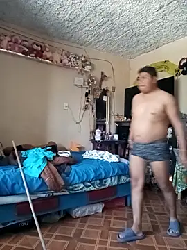 Snapshot of mexosito27 chatting on 10.29.25 mexosito27 online show from 10.29.25