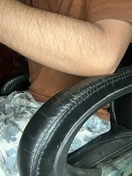 Snapshot of moonworshiper chatting on 10.25.25 moonworshiper online show from 10.25.25