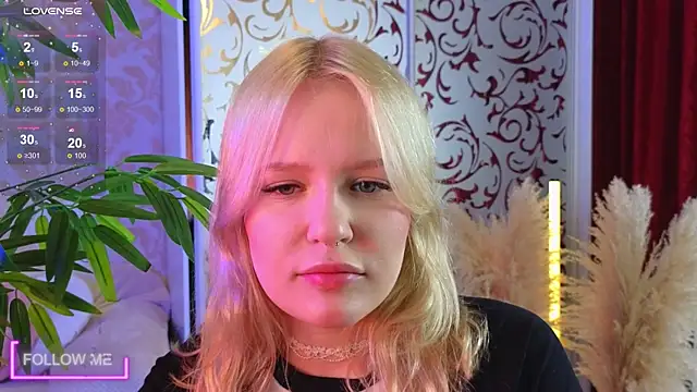 Mila Lioness online show from 09.21.25