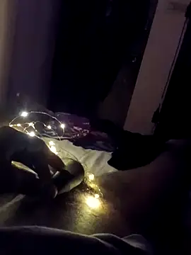 Snapshot of FitD69 chatting on 10.18.25 FitD69 online show from 10.18.25