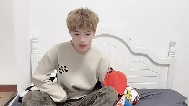 linger2563 online show from 10.30.25