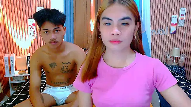 Snapshot of mikhaylahanderson chatting on 11.16.25 mikhaylahanderson online show from 11.16.25