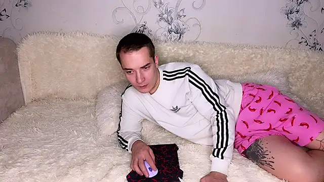 Snapshot of LustRaiderz1 chatting on 11.01.25 LustRaiderz1 online show from 11.01.25