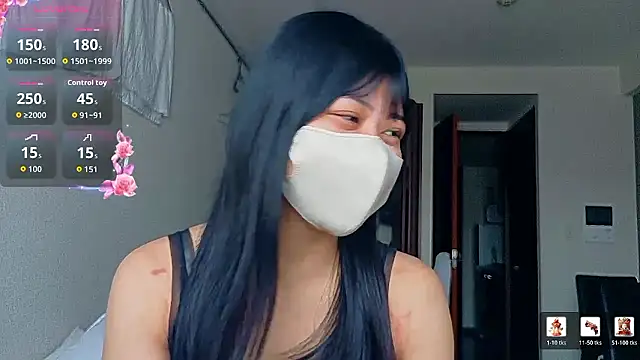 Snapshot of 0p-saki-p0 chatting on 05.20.26 0p-saki-p0 online show from 05.20.26