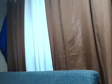 Snapshot of roseluv_hot chatting on 11.14.25 roseluv hot online show from 11.14.25