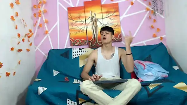 lau and boys18 online show from 10.09.25