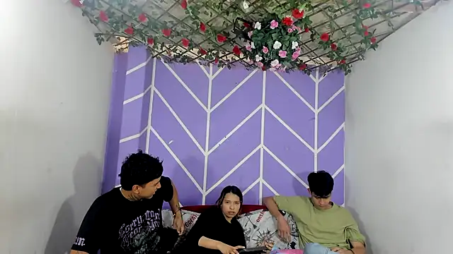 lau and boys18 online show from 10.20.25