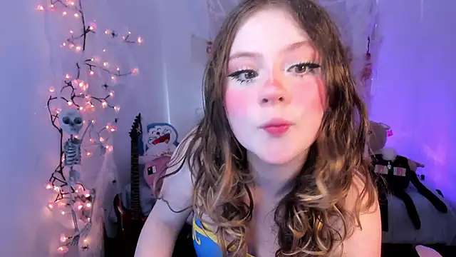 Lil bela online show from 10.10.25