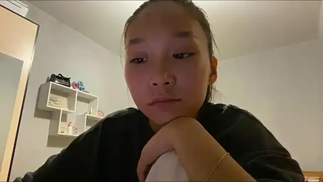 OraCowee online show from 09.22.25