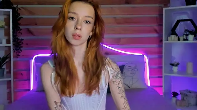 Lori Williams online show from 11.25.25