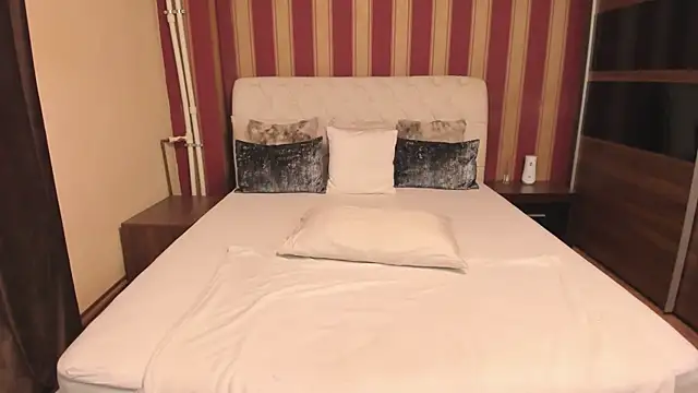 MadameCrowford online show from 11.24.25