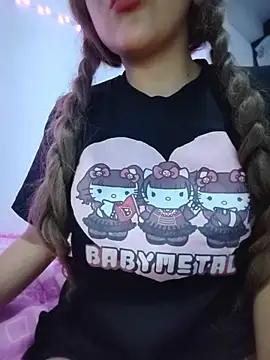 Snapshot of airamoon chatting on 11.06.25 airamoon online show from 11.06.25