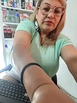 AlexxiaaMat online show from 11.29.25