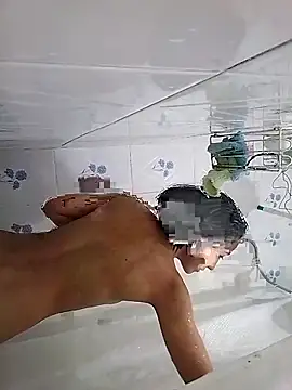 Snapshot of Natzu_Choi chatting on 09.22.25 Natzu Choi online show from 09.22.25