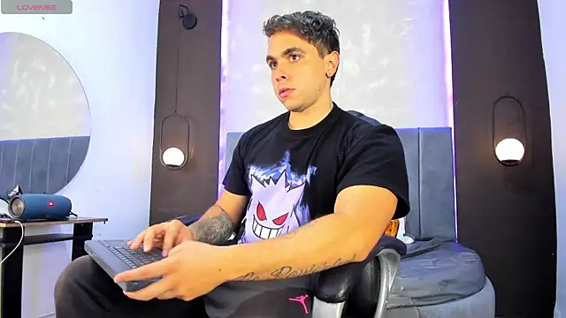 Liam walk  online show from 10.14.25