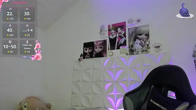 JuliethMoss online show from 10.27.25