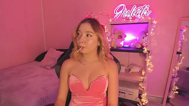 JuliethMoss online show from 02.14.26