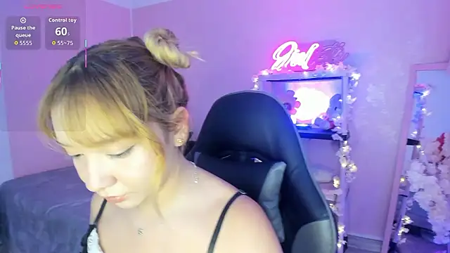 JuliethMoss online show from 02.18.26