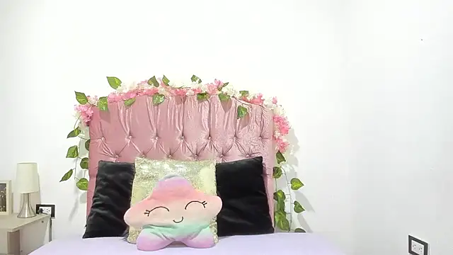 ivy moon05 online show from 09.13.25