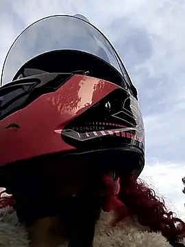 Pamelamiler   online show from 10.15.25