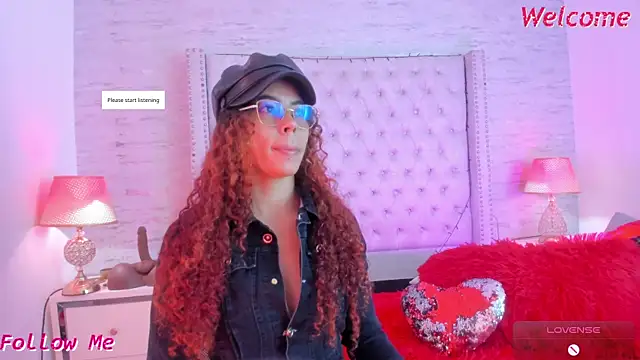 Snapshot of Pamelamiler__ chatting on 05.17.26 Pamelamiler online show from 05.17.26