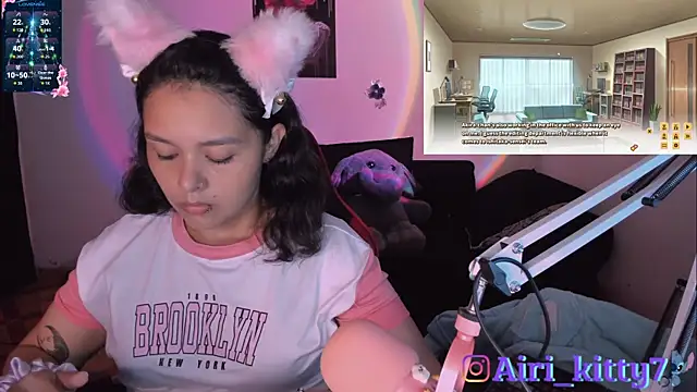 lila kitty81 online show from 12.17.25