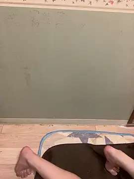 Snapshot of -SAKI-xx chatting on 11.20.25 -SAKI-xx online show from 11.20.25