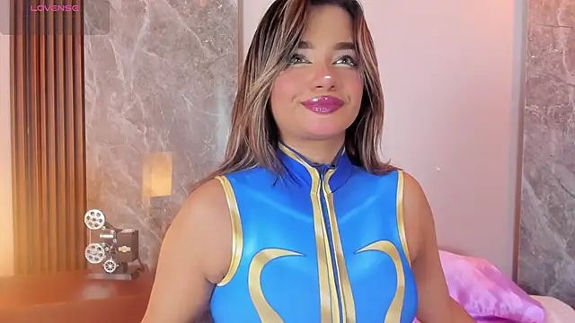 Snapshot of Emma_hunter_ chatting on 10.12.25 Emma hunter online show from 10.12.25